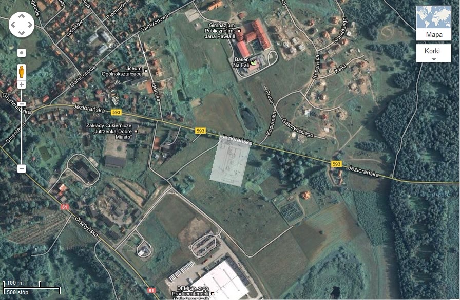Miejsce obserwacji na zdjęciu satelitarnym, z naniesionymi kierunkami patrzenia. Opracowanie WMGU.